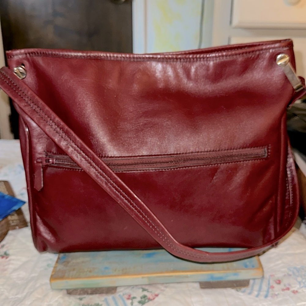 Vintage LETISSE Leather Burgundy Maroon Shoulder Bag (C)